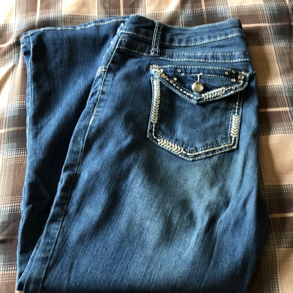 Light Weight Denim Capris
